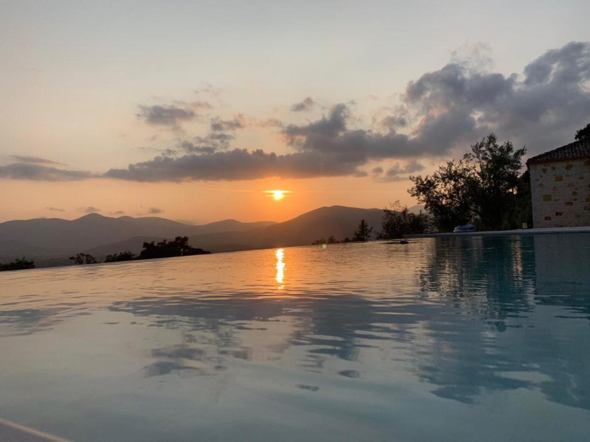 Astrali Stone Villas Paramythia Bagian luar foto